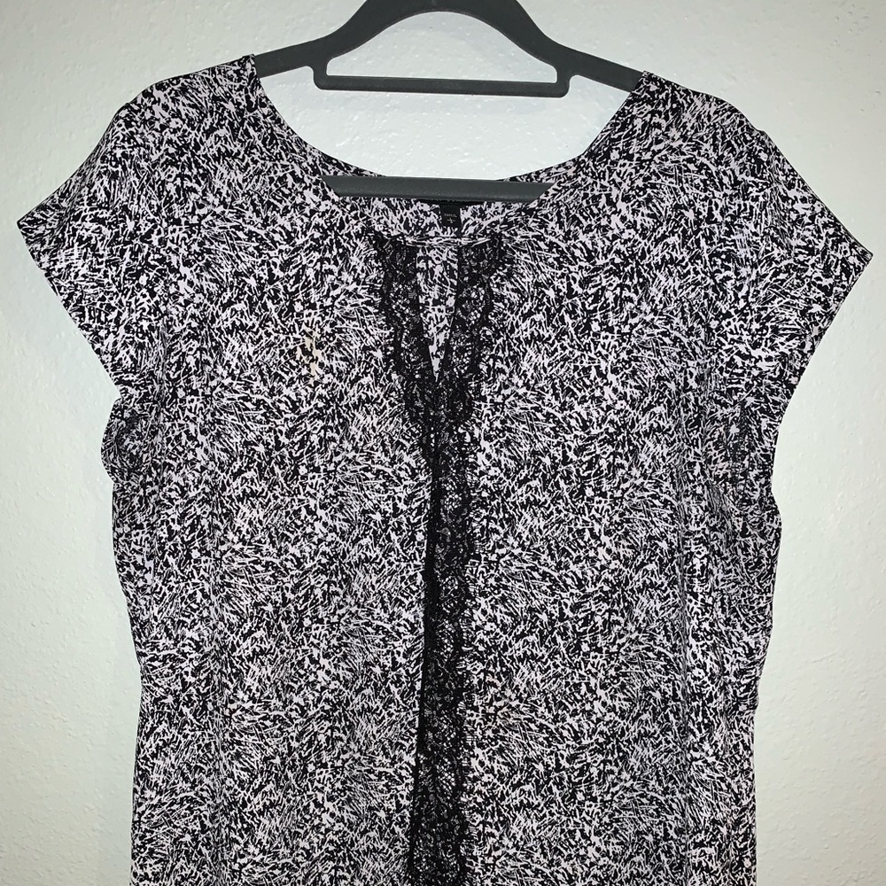 Express black and white blouse